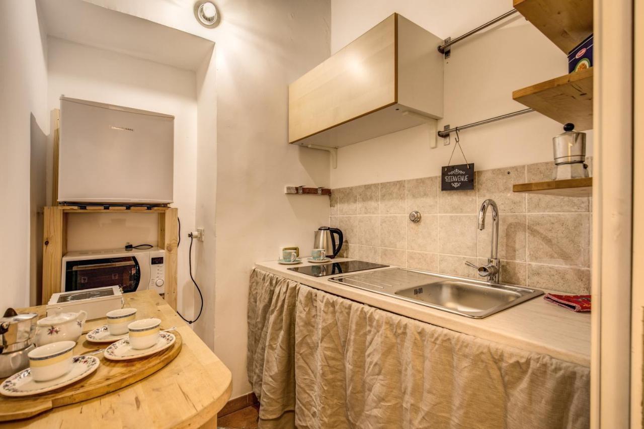 Fresh House Trevi 2 Apartment Rome Bagian luar foto