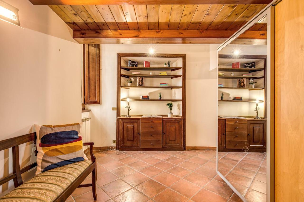 Fresh House Trevi 2 Apartment Rome Bagian luar foto