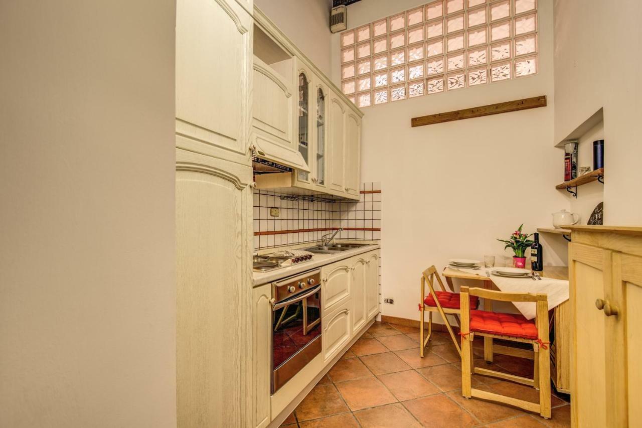 Fresh House Trevi 2 Apartment Rome Bagian luar foto