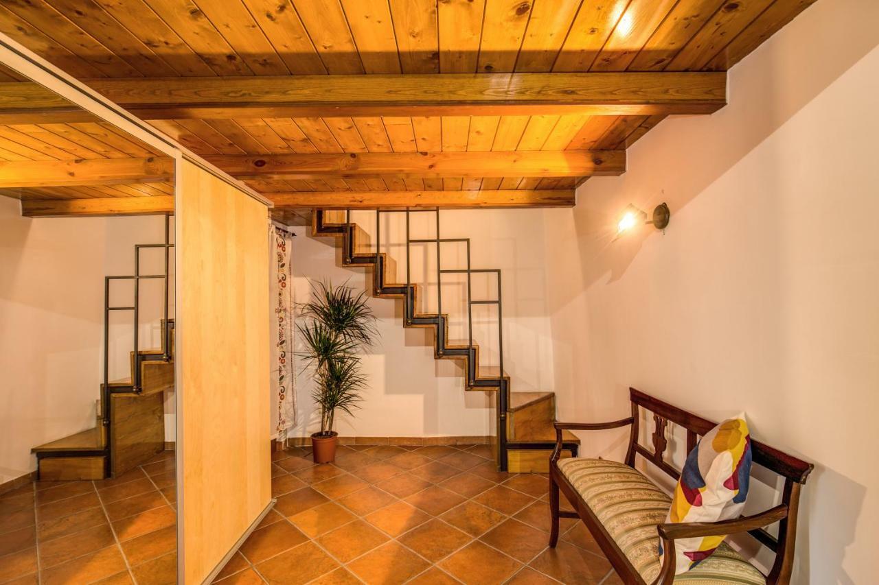 Fresh House Trevi 2 Apartment Rome Bagian luar foto